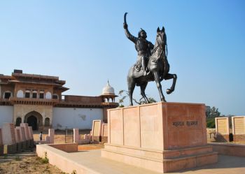 Bharatpur Surajmal Jat Statue